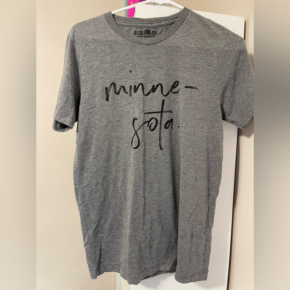 Minnesota Heather Gray Graphic Tee - S
